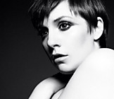 Лина Данэм (Lena Dunham) в фотосессии Грегори Харриса (Gregory Harris) для журнала Interview (февраль 2013)